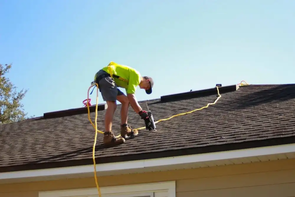 Shingled roof replaced by the Hymask team